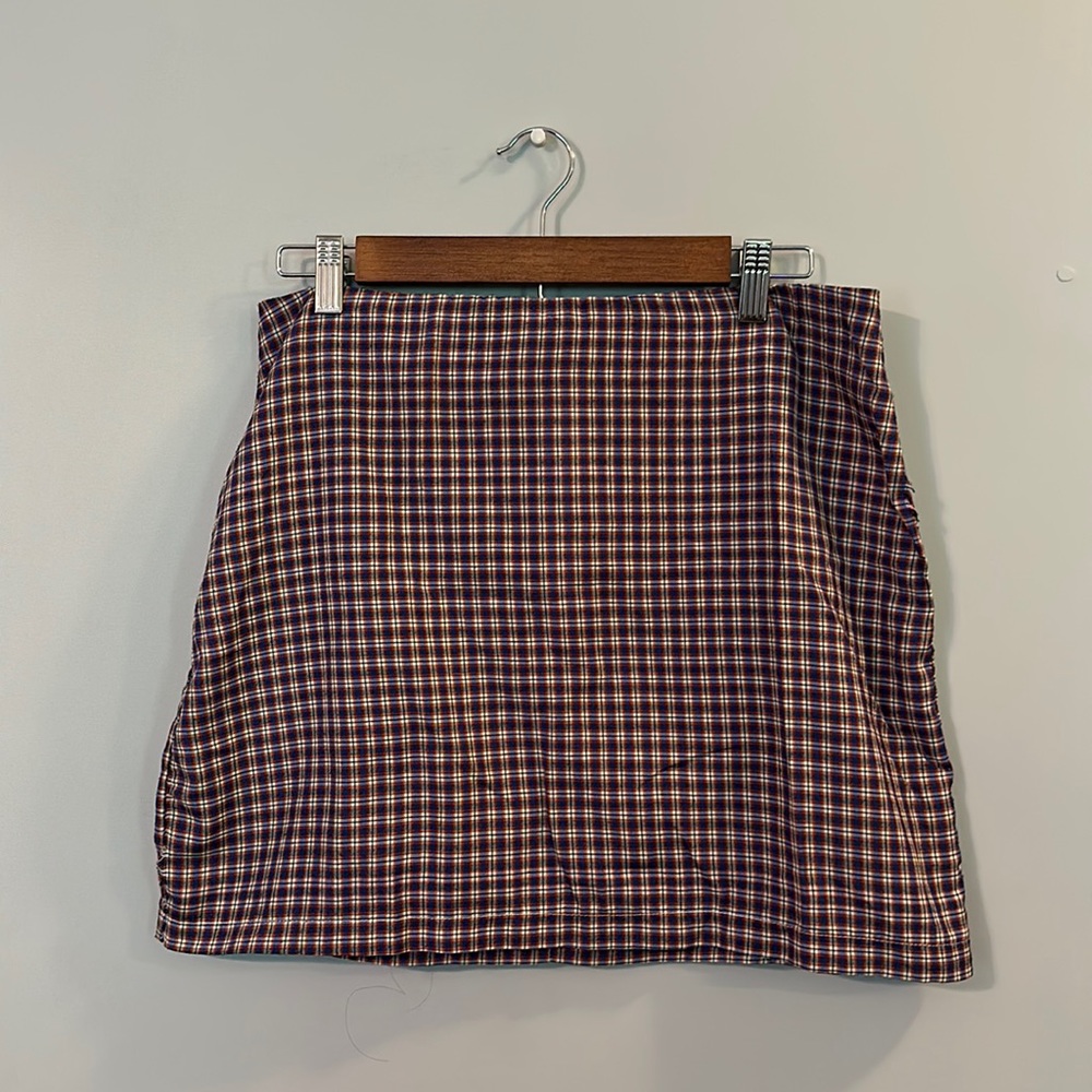 Orange and blue plaid mini skirt! 💅